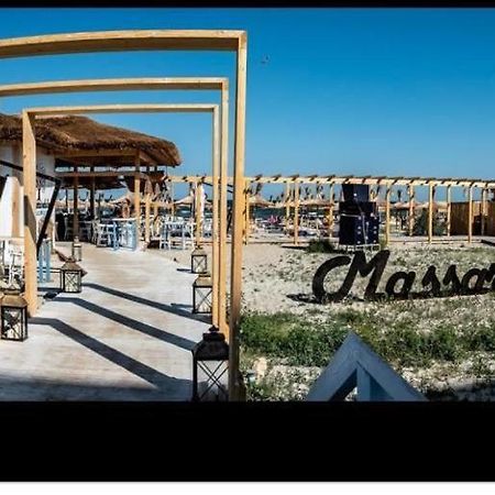 First Line Sea Apartment Năvodari Екстериор снимка